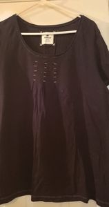 Black short sleeve top